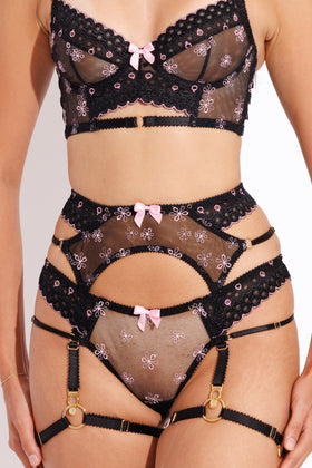 JoJo Suspender