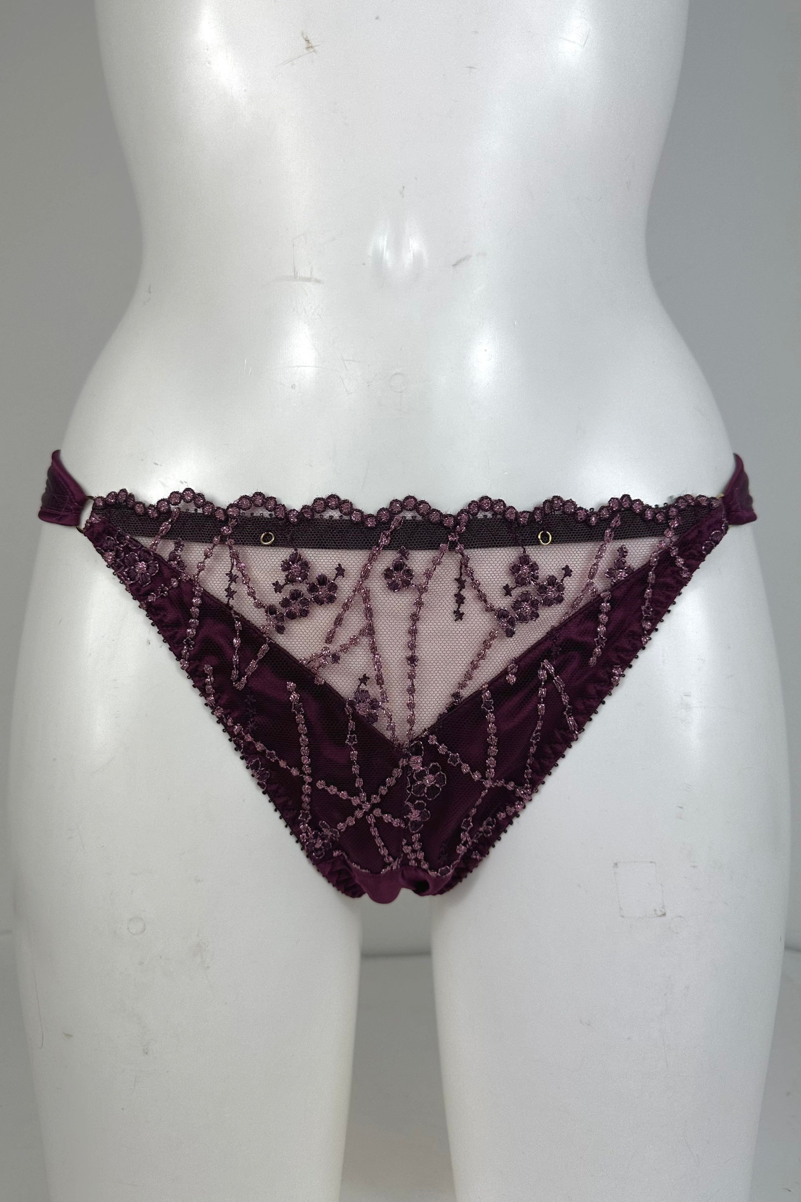 Kelly Thong SS0901105