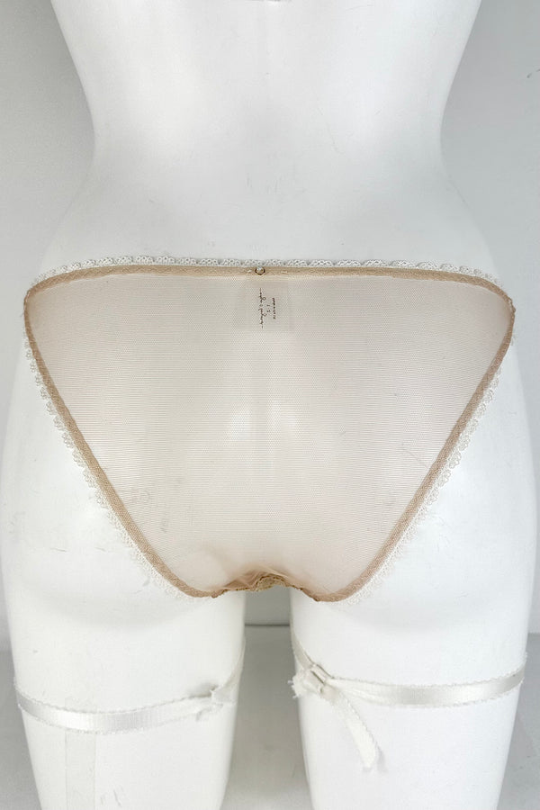 BEYOND SUSTAINABLE Brief SS021001