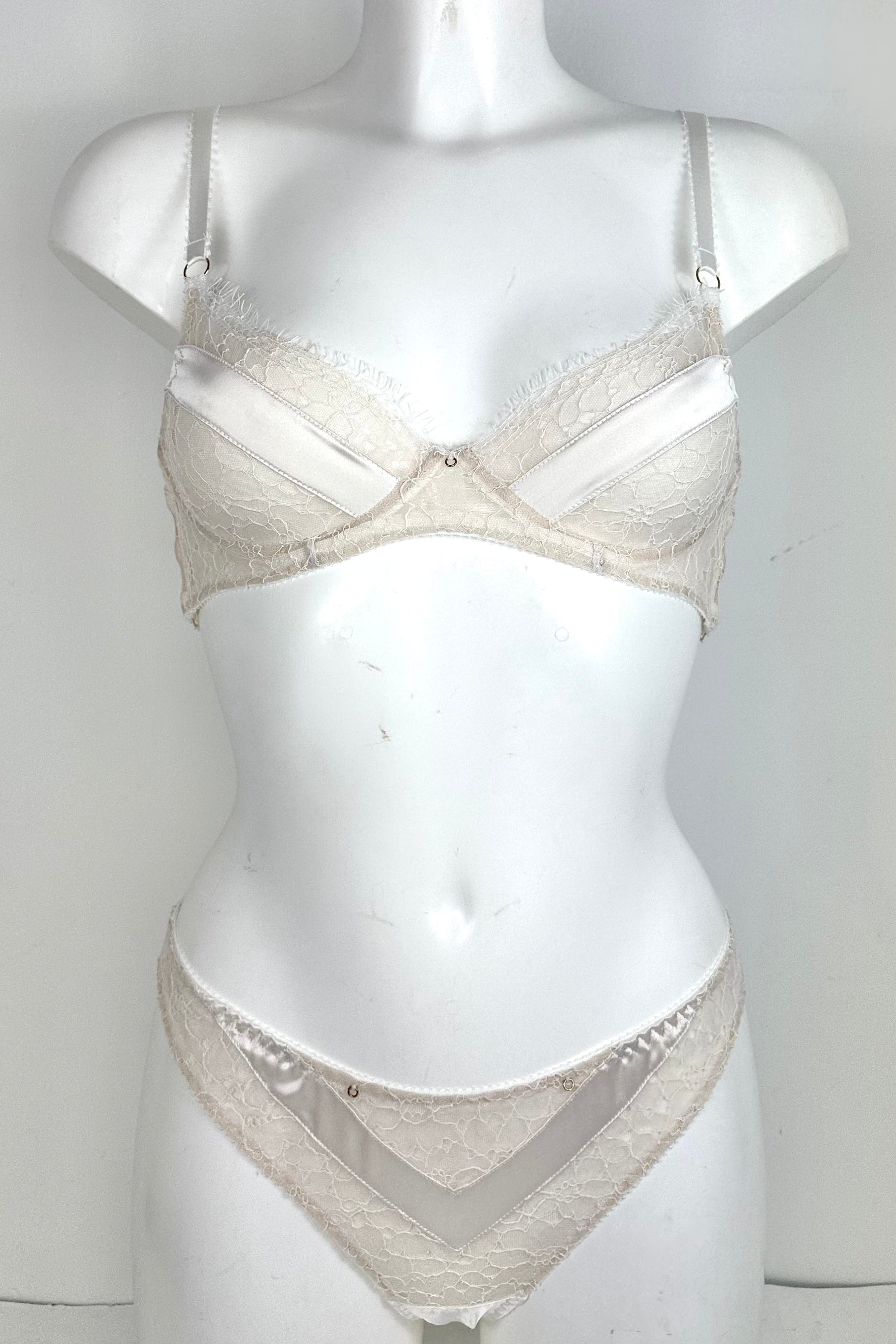 Lyvie Ivory Set SS0902016