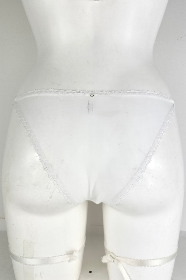 BEYOND SUSTAINABLE Brief SS021004
