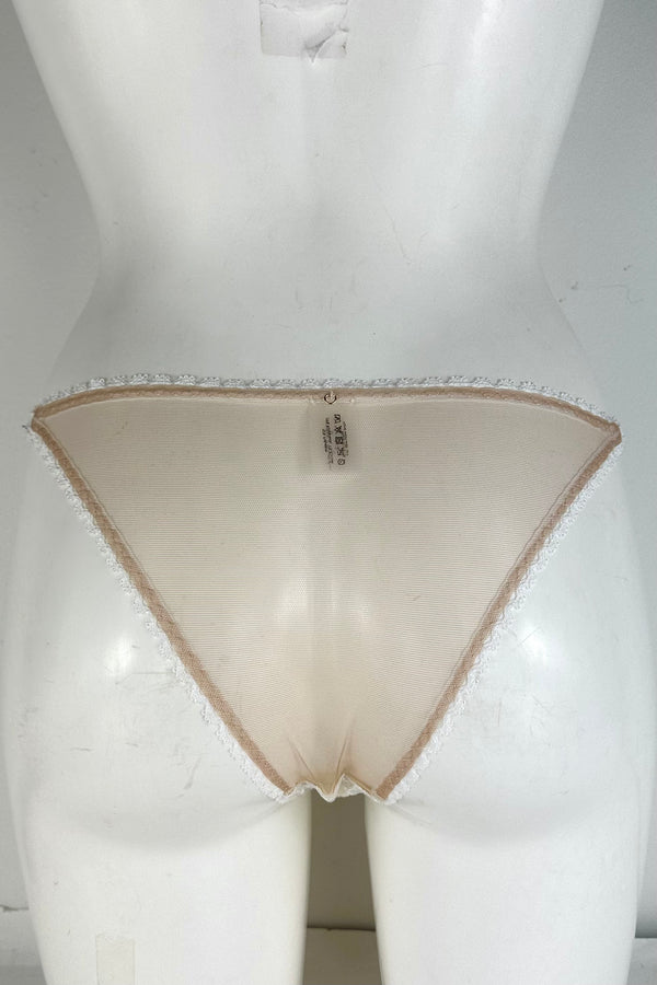 BEYOND SUSTAINABLE Brief SS0127009