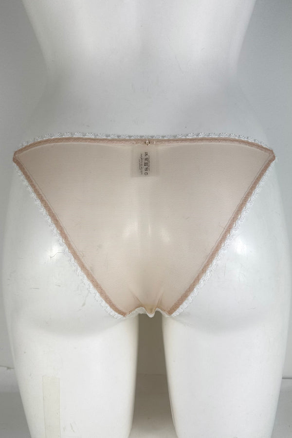 BEYOND SUSTAINABLE Brief SS0127008