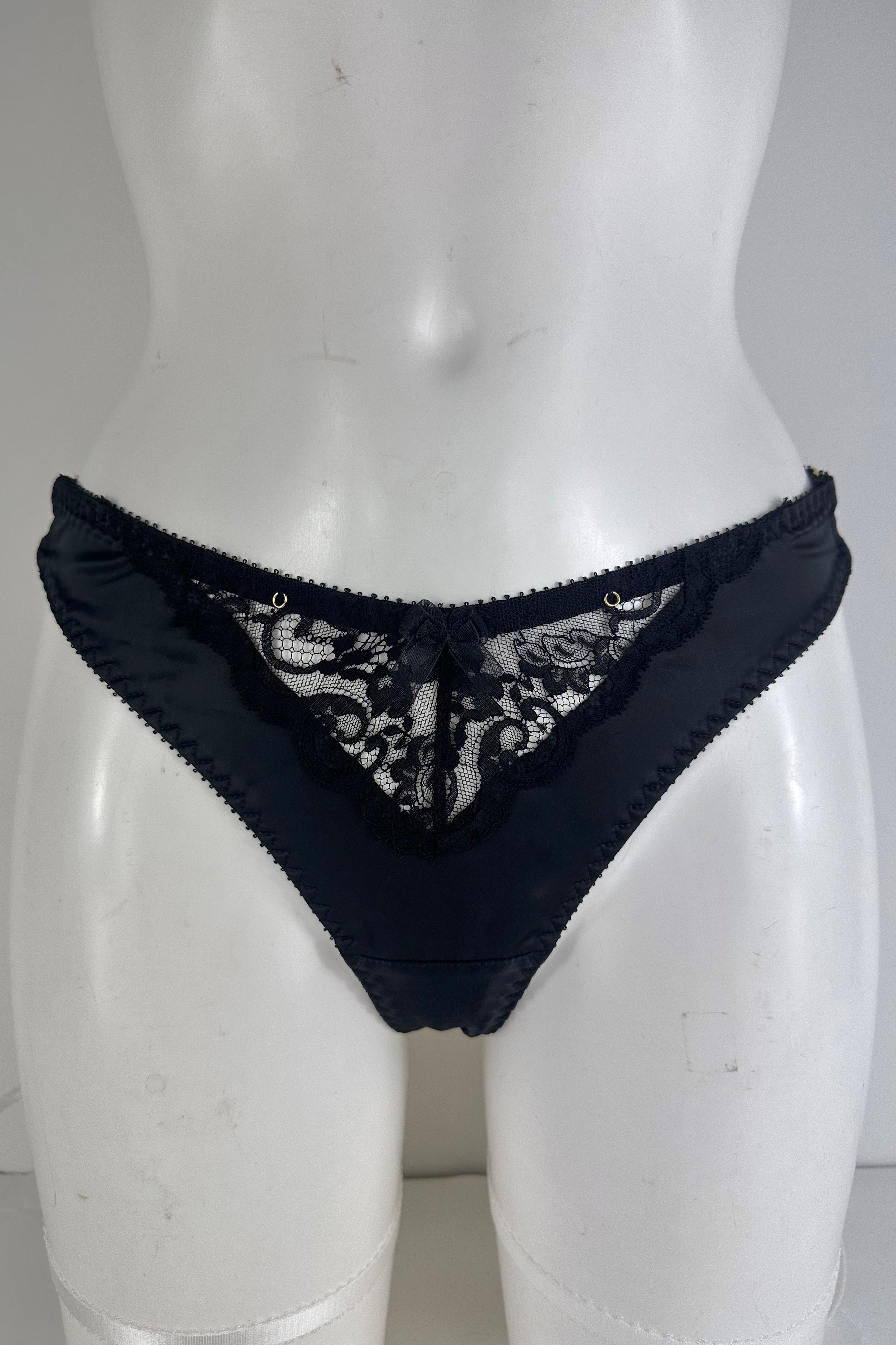 Tamara Noir Thong SS0902032
