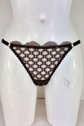 BEYOND SUSTAINABLE G-STRING SS021017