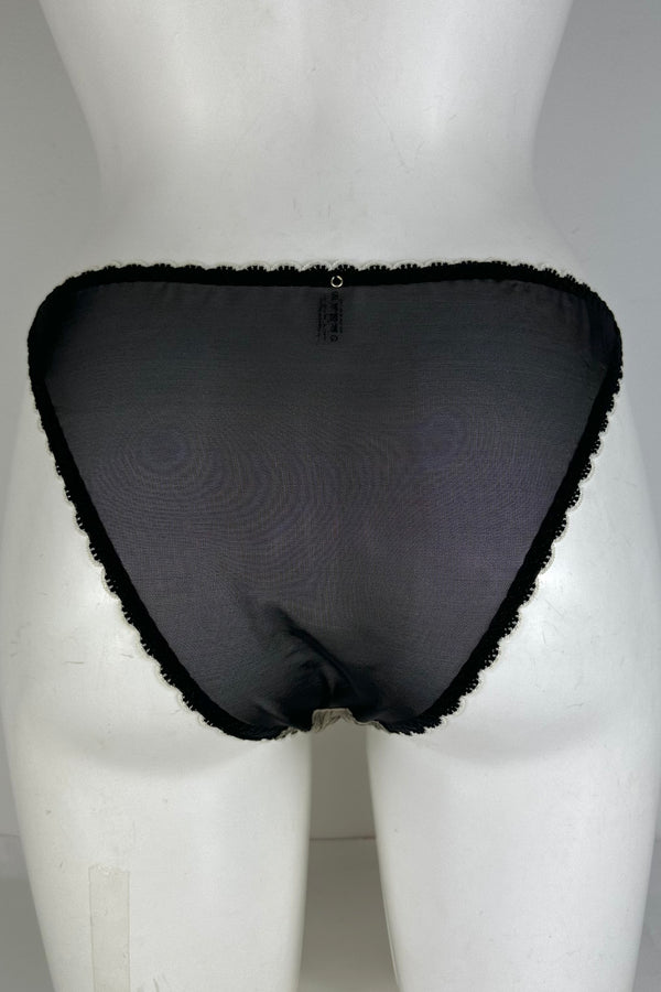 BEYOND SUSTAINABLE Brief SS0127004