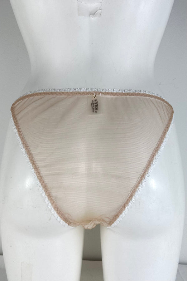 BEYOND SUSTAINABLE Brief SS0127006