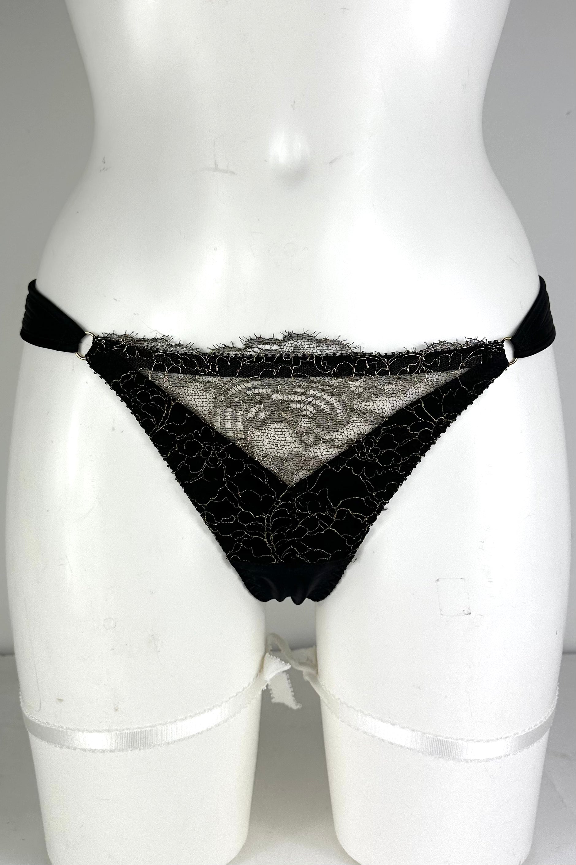 Becca Noir Thong SS0902057
