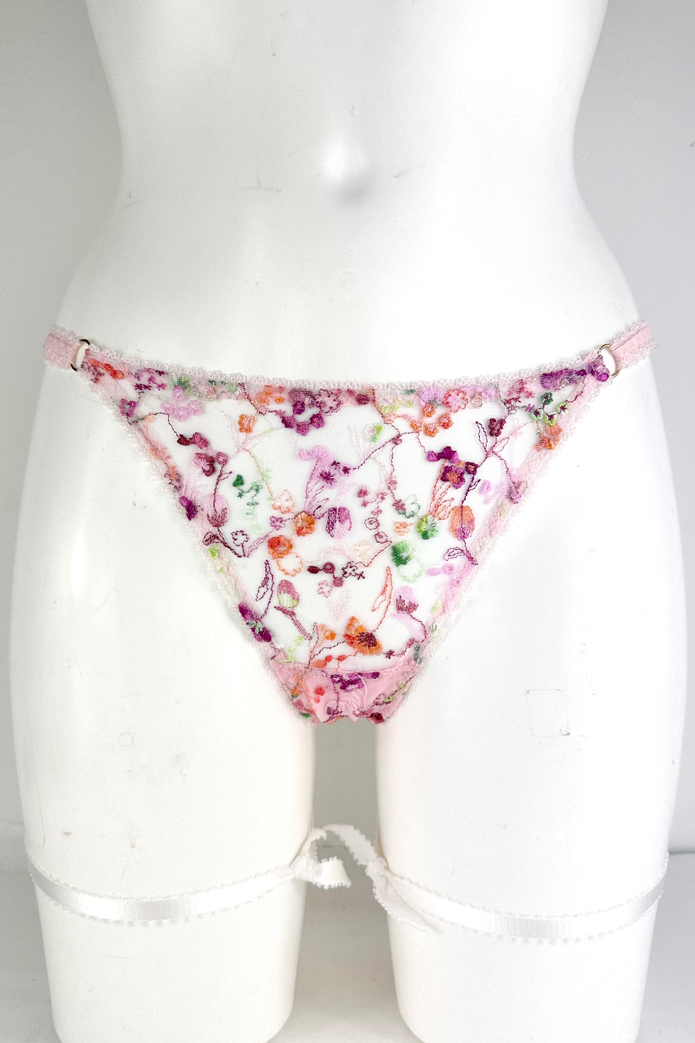 BEYOND SUSTAINABLE G-STRING SS09271680