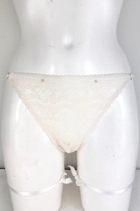 BEYOND SUSTAINABLE Brief SS0927182