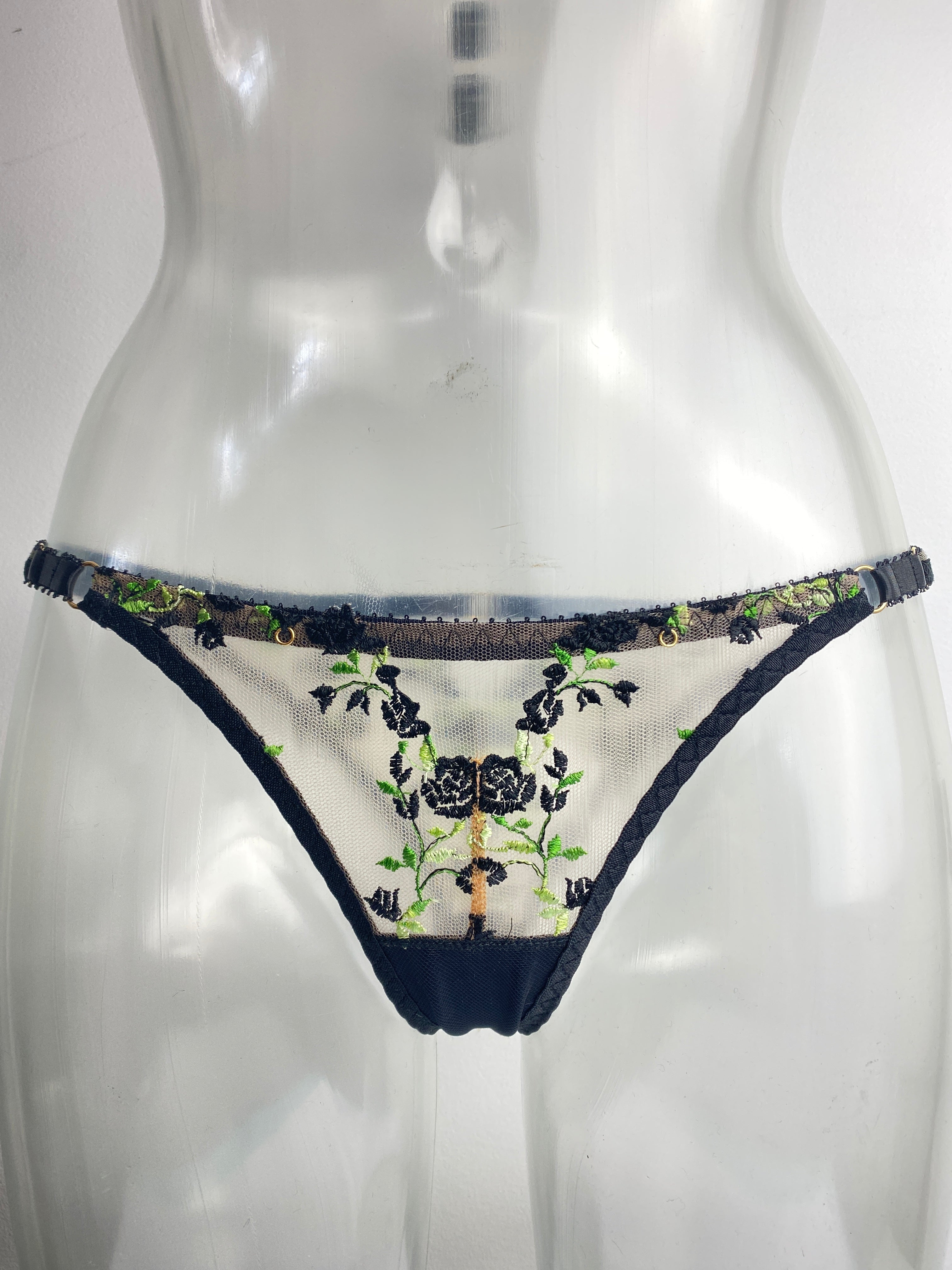 Charlotte Noir Low Rise Brief 0824-102