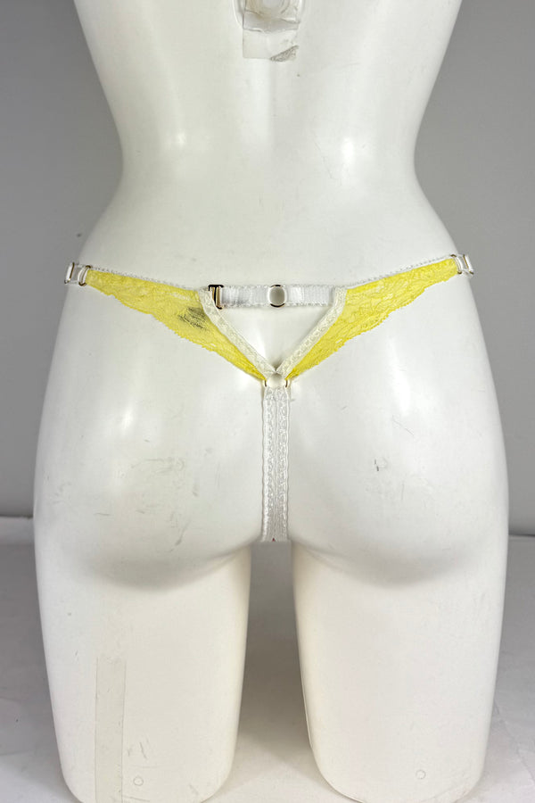 Sarah Thong SS015017