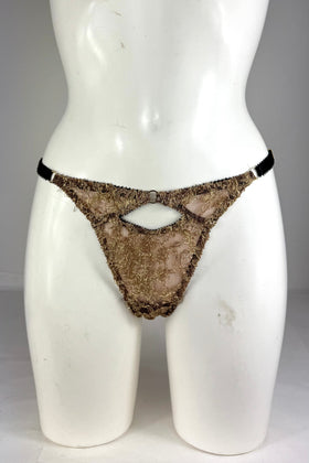 Mina Thong SS015031