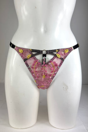 Ariel Thong SS015033