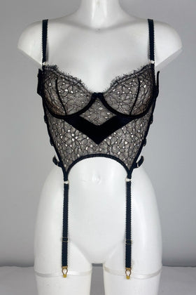 Lyvie Basque SS025052