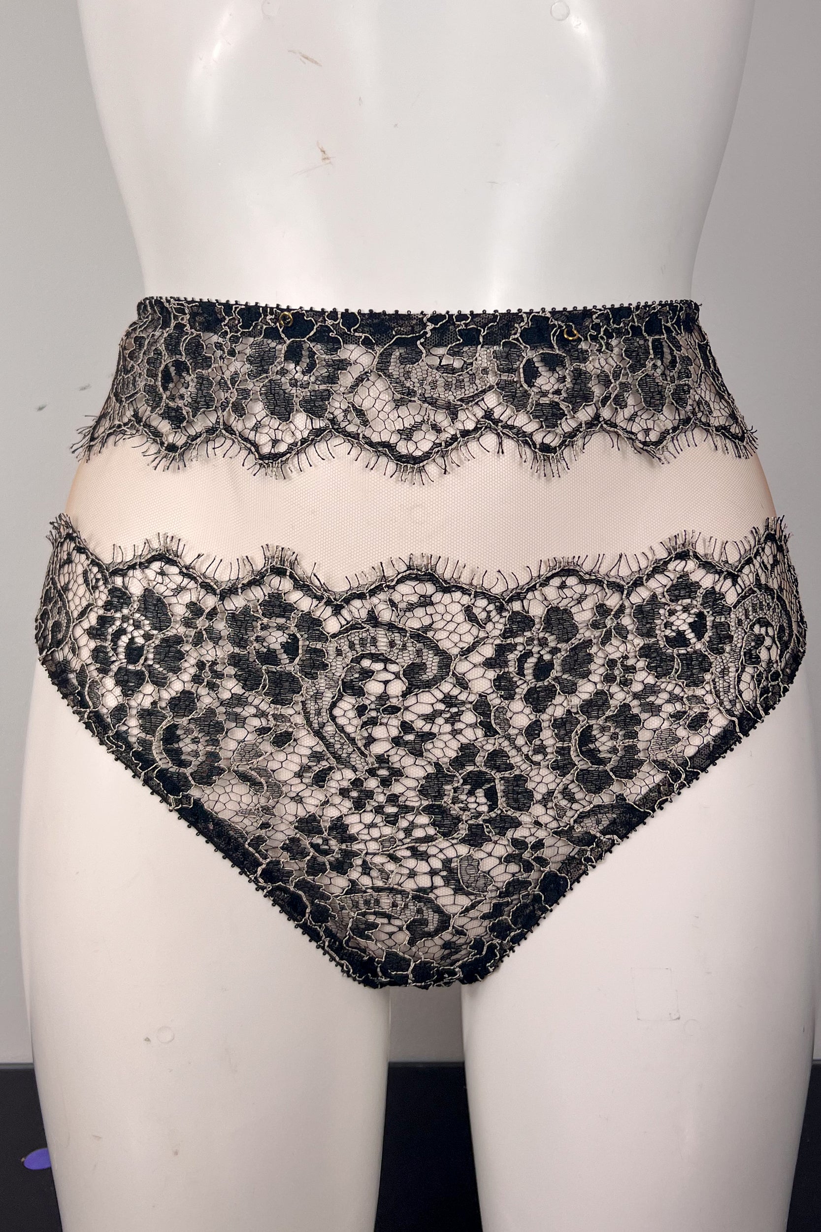 Black + White Lace High Waist Thong SS2802008