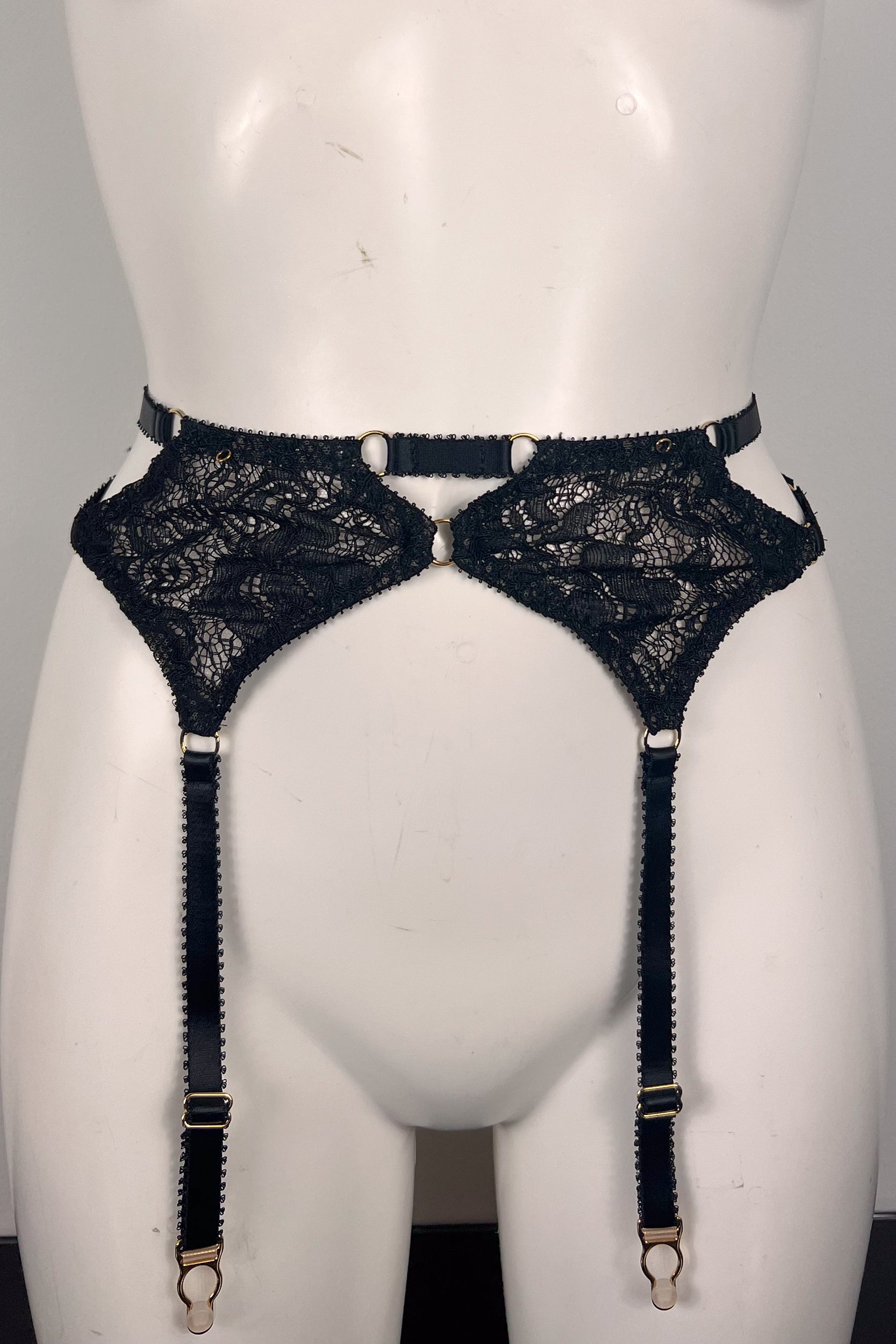 Corded Noir Suspender SS2802026