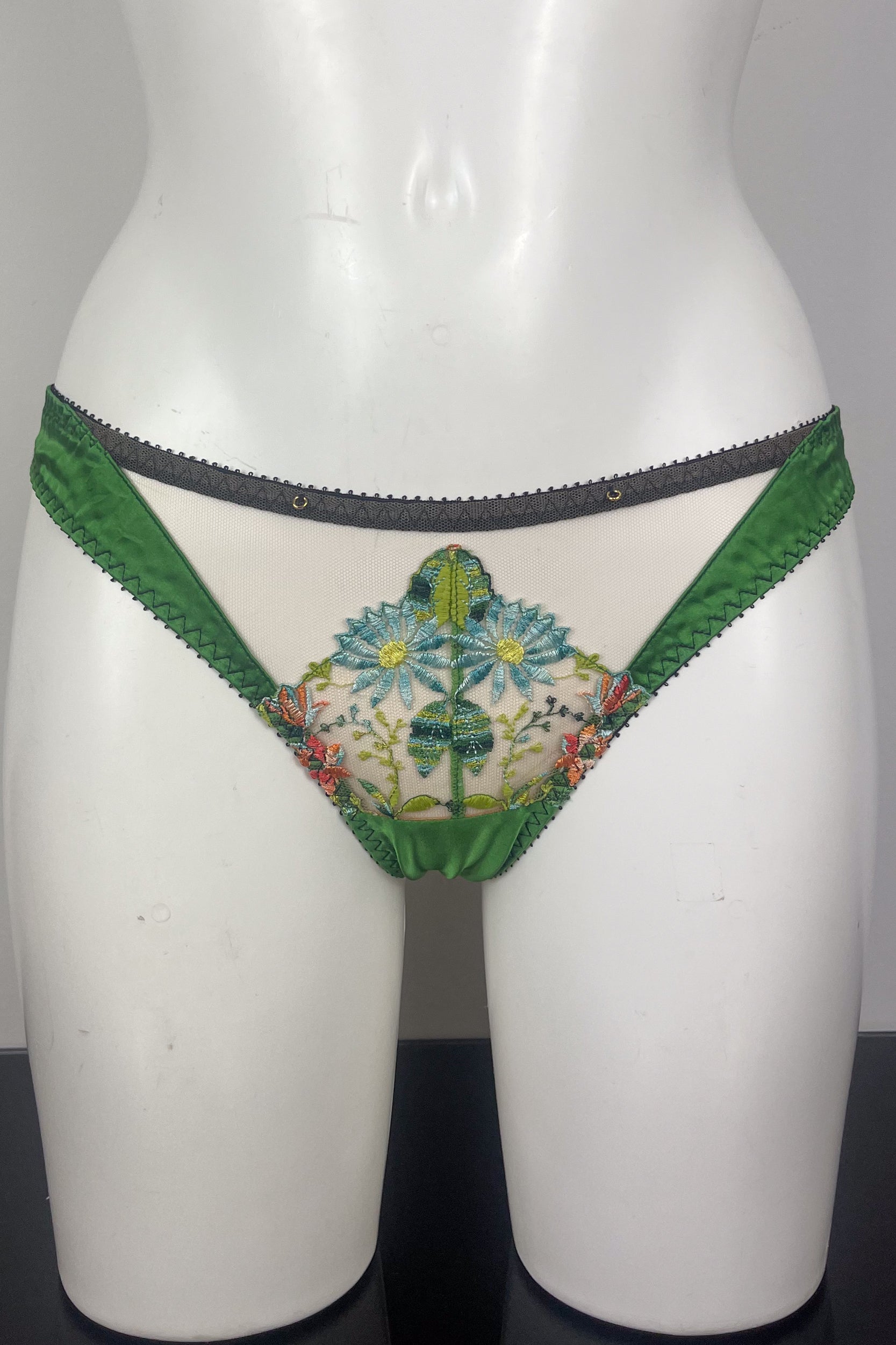 Sally Brief SS2802035