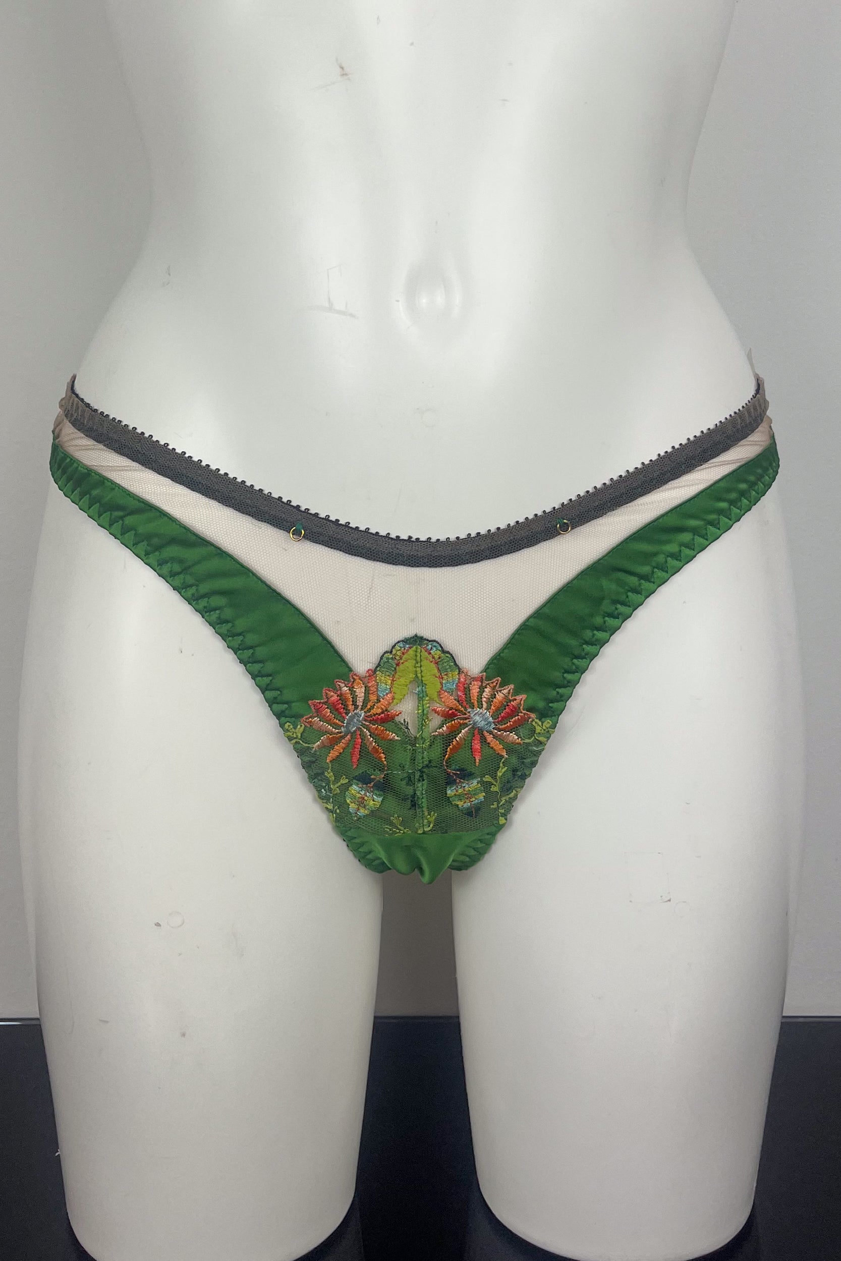 Sally High Cut Thong SS2802037