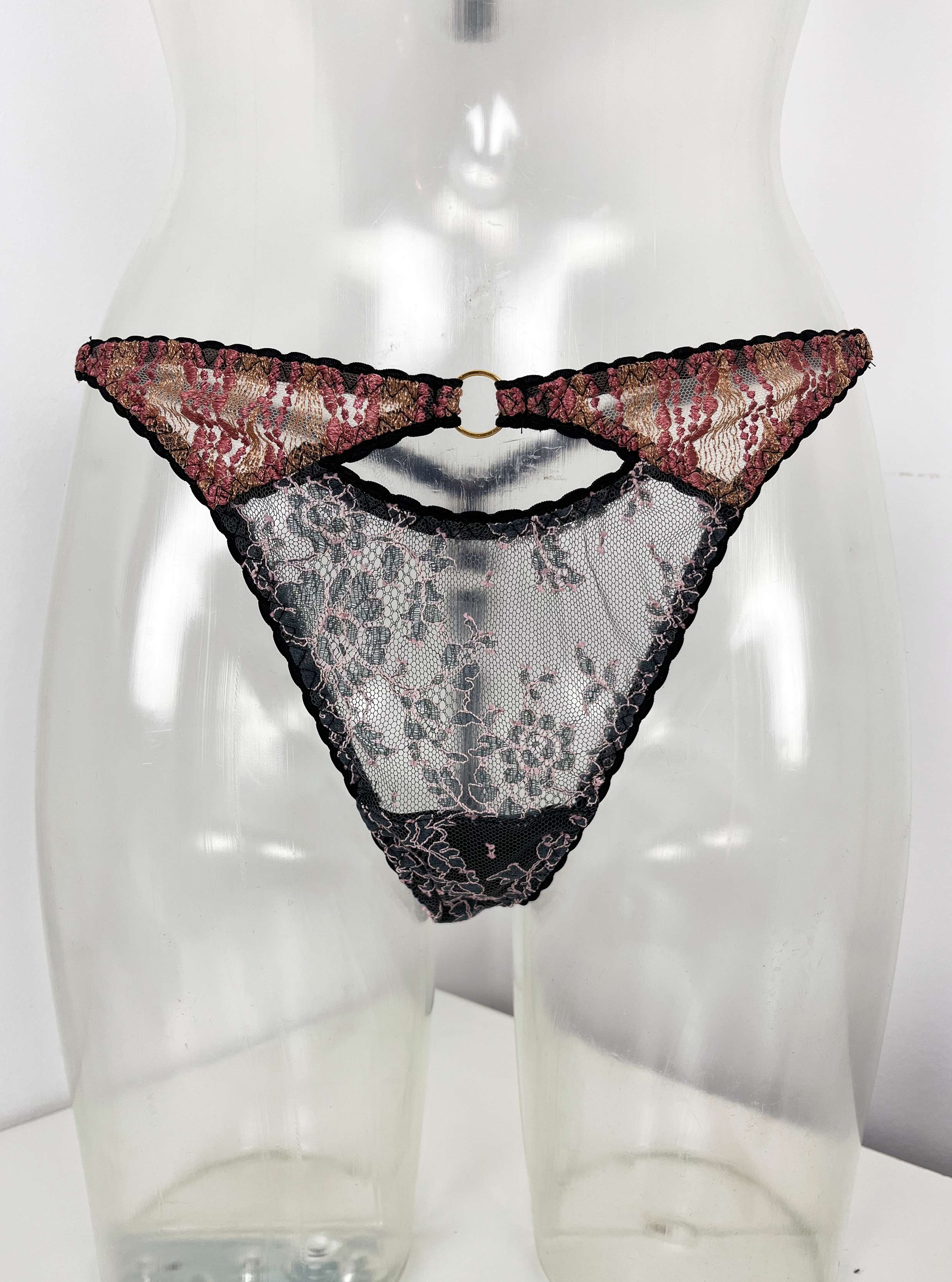 Beyond Sustainable G-String SSS1296