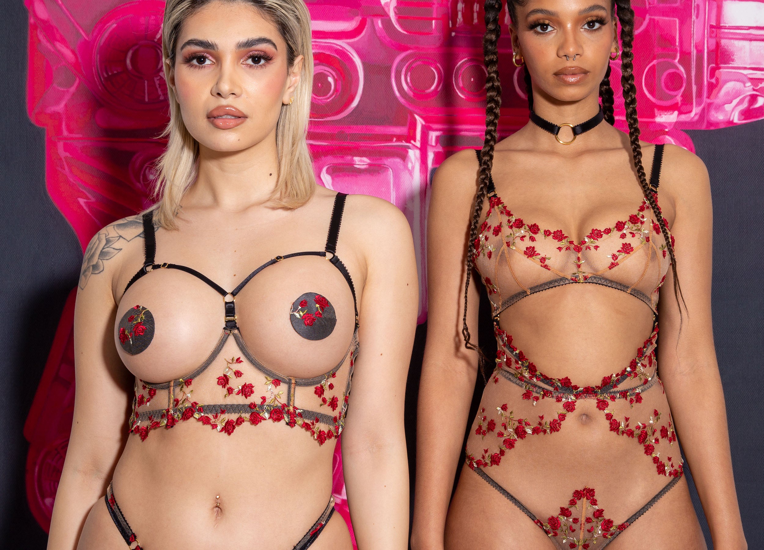 Charlotte En Rouge Classic by Edge o' Beyond