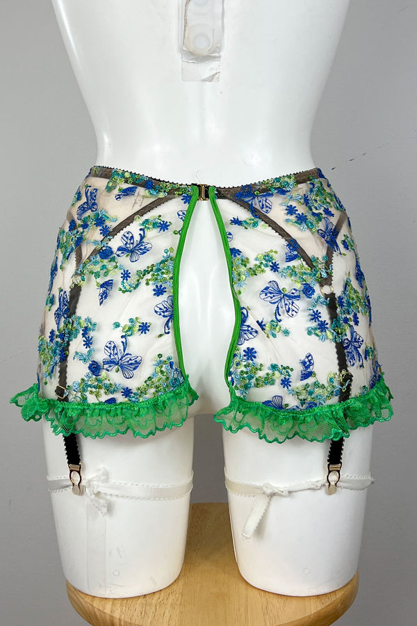 Neve Skirted Suspender SS015079