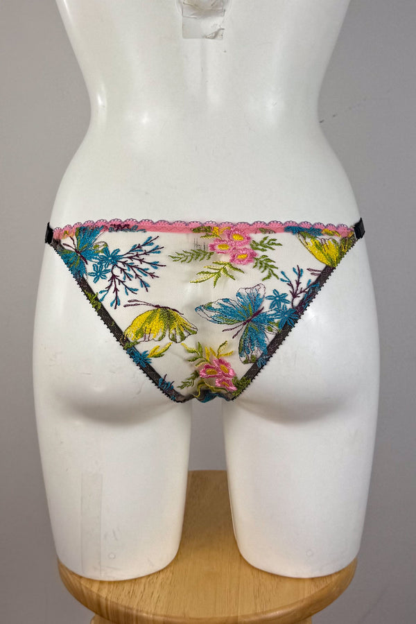 Yasmin Thong SS015113
