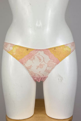 Sarah Brief SS015058