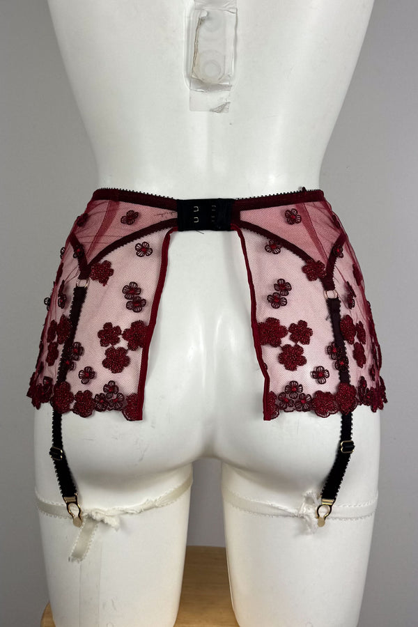 Sheree Skirted Suspender SS015059