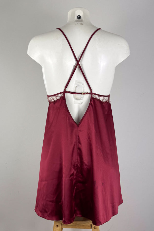 Nikki Debbie Satin Slip SS015073