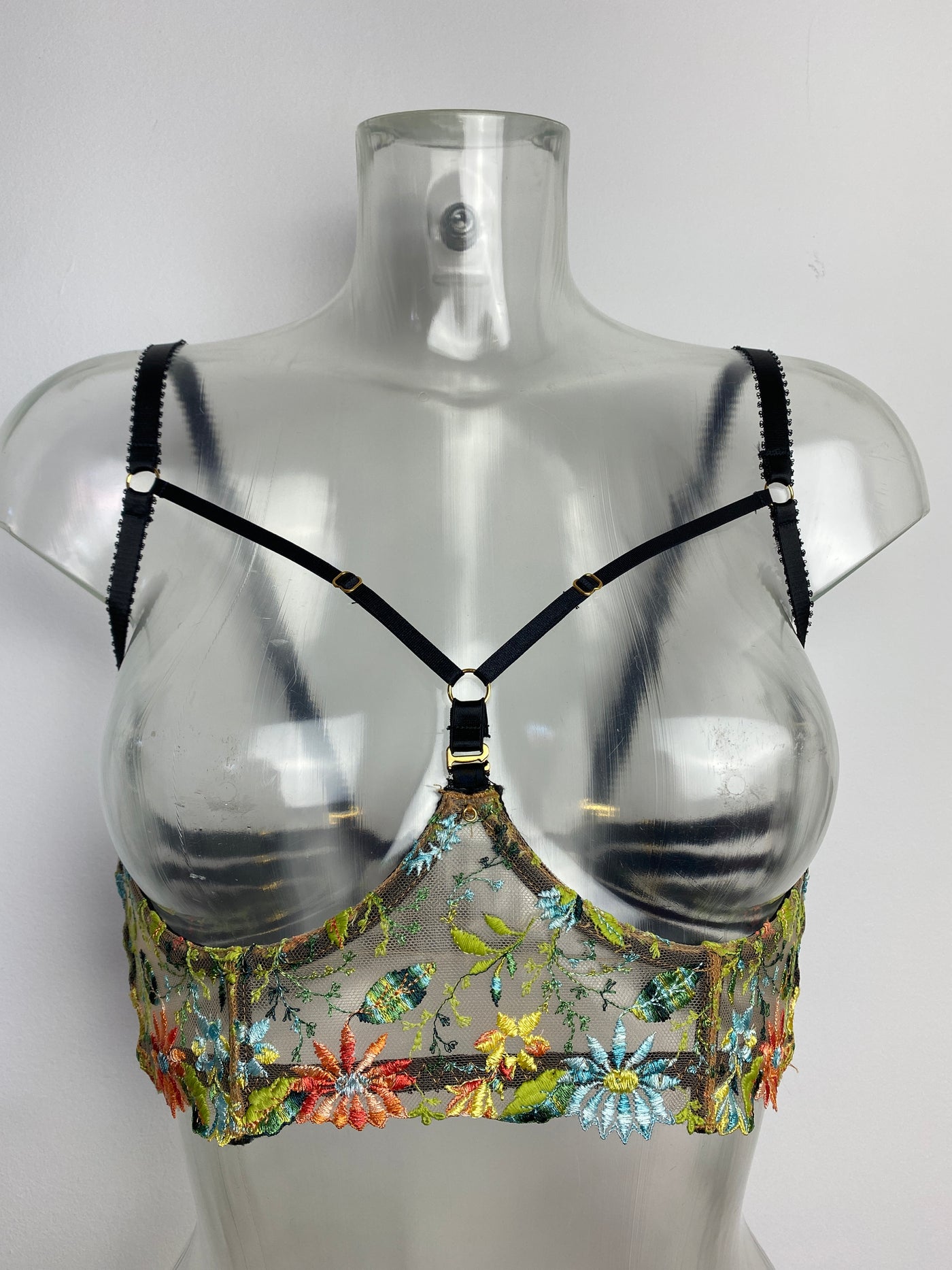 Daisy Cupless Bra SS8067 – Edge o' Beyond