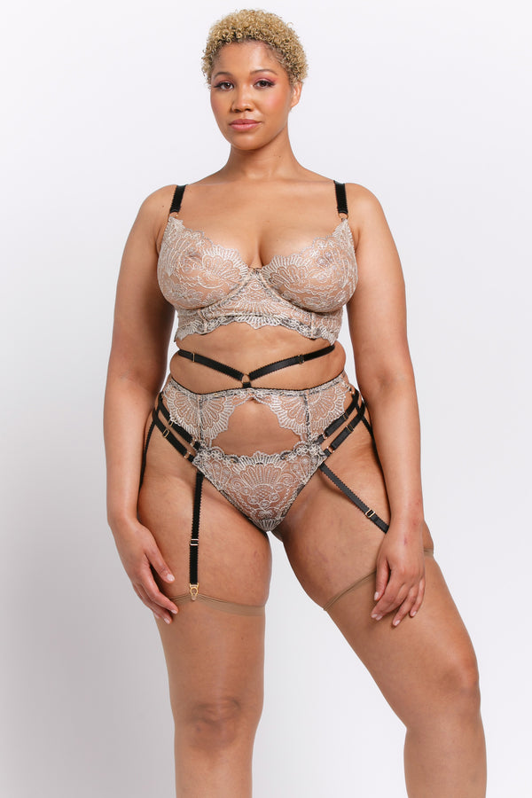 Betty Suspender by Edge o' Beyond